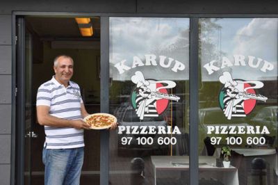 Aziz Baran er uddannet kok og leverer mad til enhver lejlighed. Foto: Birgitte Dyrberg