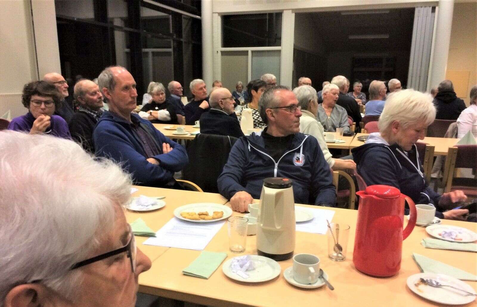 Mange var mødt op til den udskudte generalforsamling, som også bød på foredrag.