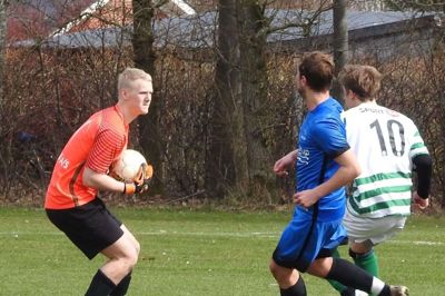 Der loves en hæsblæsende og underholdende fodboldkamp i verdensklasse, hvor man i fællesskab kan lave denne dag om til en folkefest for fodbolden med lægterne fyldte med glade tilskuere og et stemningsgivende publikum.