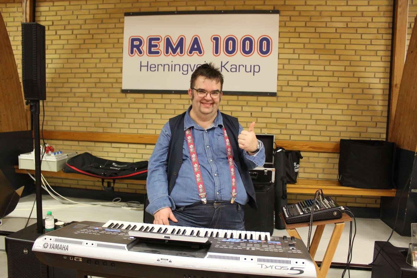 Morten Nielsen fra Hvam leverede musikken.