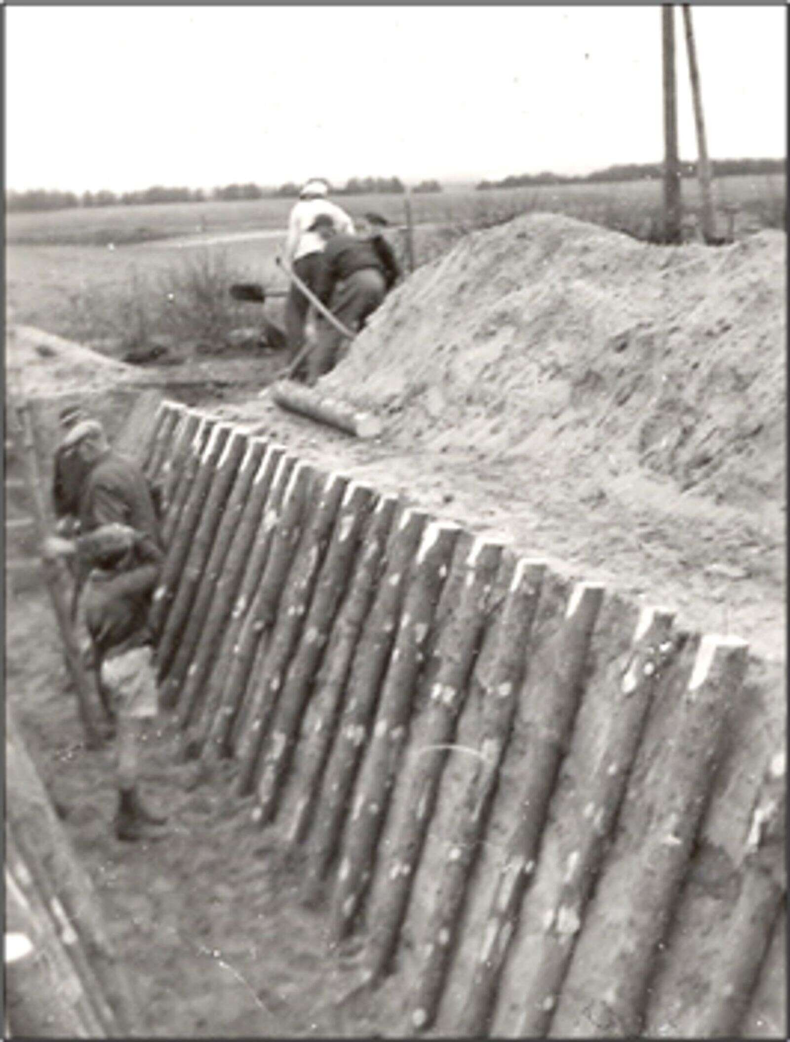 Der etableres beskyttelsesrum ved Høgild Skole i 1943.