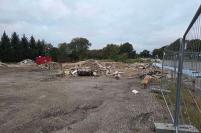 Røgind Kro eksisterer ikke mere, nu ligger kun murbrokker tilbage. Der er delt mange minder på det sted i dens mange år som Kongelig Privilegeret Kro på landevejen mellem Herning og Ringkøbing.