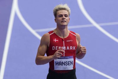 Simon Hansen var sidste sommer den blot anden sprinter til at repræsentere Danmark i 100 meter for mænd ved OL siden 1928. Men herningenseren var dybt skuffet, da eventyret sluttede efter det indledende heat. Nu gælder det 60 meter ved indendørs-EM.