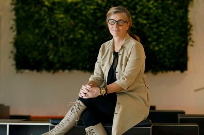Henriette Slebsager fortæller at EAMV går efter at få fem nye lokale uddannelser.