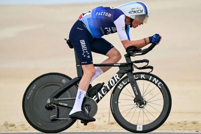 Chris Froome er i gang med sit femte år på Israel-Premier Tech-holdet. Et ophold, der sportsligt må betegnes som en gigantisk fiasko. (Arkivfoto).