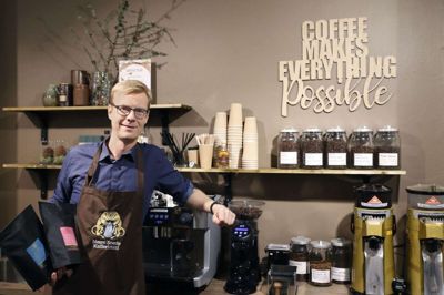Det er stadig kaffe, som er Brian Sigtenbjerggaard passion, og han kan prale af, at han er valgt som leverandør til Tivoli i København. Foto: Flemming Hansen