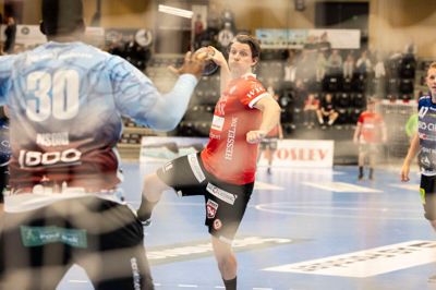 En rygskade har holdt Matias Helt Jepsen, HC Midtjyllands spillende assistenttræner, ude i sæsonens to første kampe. Men i aften kan herningenseren gøre comeback i Vendsyssel.