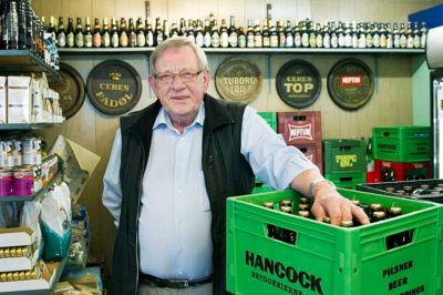 Børge Kragelund Rasmussen, der var med til at drive Hauge Minimarked, er død, 80 år.