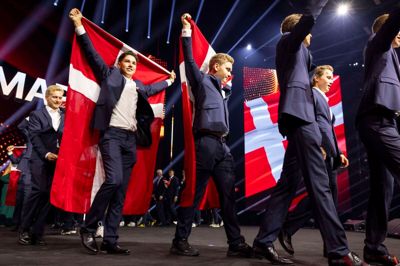 Tirsdag aften marcherede det danske landshold ind under den officielle åbning af EuroSkills i Herning.