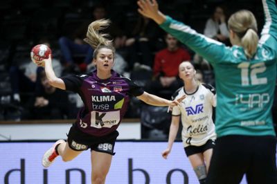 HIH-fløjen Emma Friis glæder sig til det kommende slutspil, hvor hun sammen med holdkammeraterne jagter en plads i DM-semifinalerne. Foto: Flemming Hansen