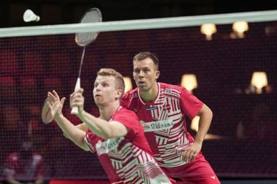 Kim Astrup (t.v.) fra Videbæk og hans makker Anders Skaarup var med, da Danmark vandt Thomas Cup for hidtil eneste gang i 2016. Nu forsøger de igen. Foto: Claus Fisker/Ritzau Scanpix