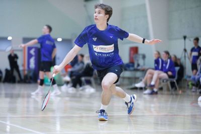 19-årige Mathias Solgaard stod for aftenens mest overbevisende sejr, da han vandt anden herresingle 21-15, 21-12 over Nicklas Mathiasen fra Aalborg Triton. Foto: Henrik Ole Jensen