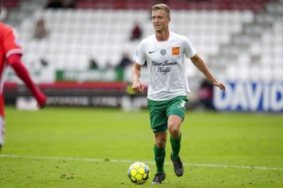 Mads Lauritsen bliver i Viborg FF frem til sommeren 2024 ifølge sin nye kontrakt.