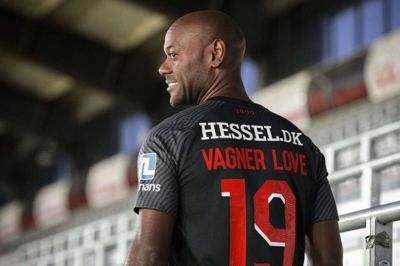 Vágner Love får nummer 19 på trøjen i FC Midtjylland. Et nummer som blandt andre Alexander Sørloth tidligere har spillet med. Foto: Daniel Stentz/FCM