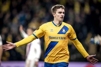 Brøndby-topscorer Mikael Uhre er tæt på et skifte til udlandet. (Arkivfoto)