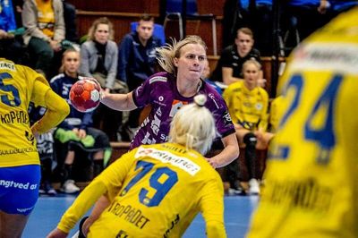 Simone Petersen var skarp på Falster. Hun scorede blandt andet på fire ud af fire straffekast. Foto: Ingrid Riis/Lolland-Falster Folketidende