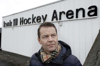Direktør Ulrik Larsen fra Danmarks Ishockey Union finder det logisk og konsekvent, at det internationale ishockeyforbund har udelukket alle klub- og landshold fra Rusland og Hviderusland på ubestemt tid. Foto: Henrik Ole Jensen