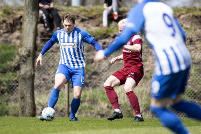 Kristian Kirkeby havde efter 25 minutter scoret to gange mod Bramming og jagtede herefter et hattrick. Han måtte dog »nøjes« med at glæde sig over, at Fremad vandt kampen 3-0. Tobias Damgaard scorede til 3-0. Foto: Tom Laursen