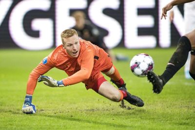 Lucas Lund har stået de fleste kampe for Viborg i denne sæson. I efteråret vogtede Mikkel Andersen målet i en periode, hvor den 22-årige Lund var ude med en skade. (Arkivfoto).