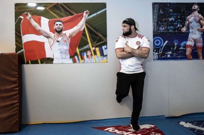 Turpal Bisultanov vandt EM-guld for juniorer i 2021 og EM-guld for seniorer i 2022. I år var det planen, at han skulle kvalificere sig til OL. Men nu må planen justeres på grund af en skulderoperation. Foto: Tom Laursen