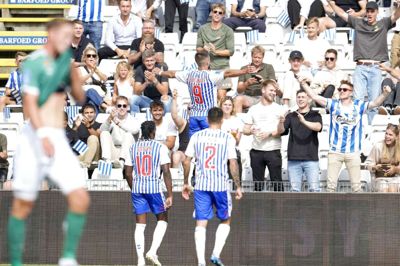Angriberen Bashkim Kadrii (øverst) scorede til 1-0 for OB i hjemmekampen mod Viborg. Det var tredje ligakamp i træk, at Kadrii scorede. Men det endte med et nederlag for fynboerne.