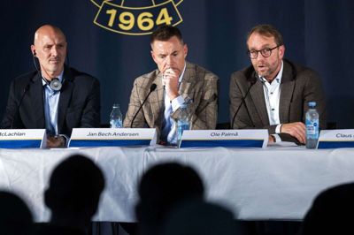 Bestyrelsesformand Jan Bech Andersen offentliggjorde i fredags opkøbet af Brøndby IF. På pressemødet var han flankeret af GFH's fodboldansvarlige, Scott McLachlan, og Brøndbys direktør, Ole Palmå.