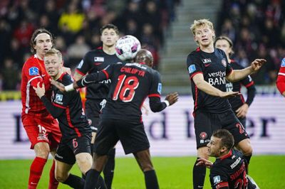 Det blev en uskøn og mat forestilling, da FCM og FCN spillede 0-0. Foto: Bo Amstrup/Ritzau Scanpix