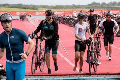Et billede fra det seneste Challenge-stævne i 2021. Til sommer vender forgængeren, Herning Triathlon, tilbage, arrangeret af den lokale klub Team Triathlon Herning. Foto: Jørn Deleuran