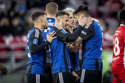FCK jagter guld i både Superligaen og pokalturneringen.