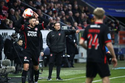 Cheftræner Thomas Thomasberg tror på kontinuitet, men alligevel er der måske ændringer på vej i startopstillingen til udekampen mod Horsens. Foto: Chresten Bergh