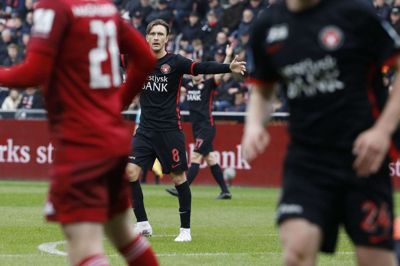 Kristoffer Olsson er ikke med for FC Midtjylland i dagens udekamp mod AaB. Svenskeren har karantæne. Foto: Henrik Ole Jensen