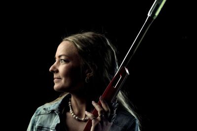 Fritid er der ikke meget af i Rikke Mæng Ibsens kalender. Hun har både et job og et studium ved siden af karrieren som riffelskytte i verdensklasse. Foto: Chresten Bergh