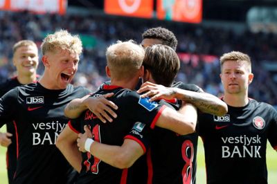 FCM jubler i kampen mod OB. Foto: Chresten Bergh