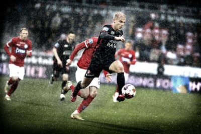 Gustav Isaksen var igen-igen manden i centrum for FCM’s afgørende aktioner. Den lynhurtige kantangriber scorede to mål og er nu delt topscorer i superligaen med 13 scoringer. Foto: Henrik Ole Jensen