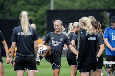Pernille Harder (i.m.) har vundet det meste i sin fodboldkarriere, men landsholdsanføreren fra Tulstrup ved Ikast har aldrig været til VM. Det prøver hun nu. Foto: Chresten Bergh