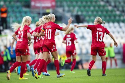 Josefine Hasbo med nummer 13 er én slutrundedebutanterne i Lars Søndergaards VM-trup. (Arkivfoto)