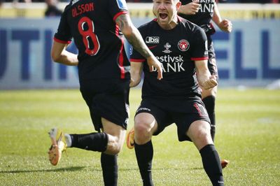 Mads Døhr Thychosen (i.m.) har spillet 89 kampe for FC Midtjylland, men fremover skal han tørne ud for svenske AIK. Foto: Tom Laursen