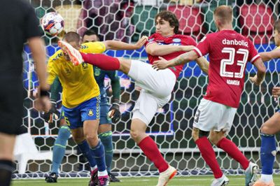 Silkeborg tabte Superliga-premieren 1-2 hjemme til Brøndby. Den jyske klub forventer at hente flere spillere.