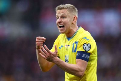 Oleksandr Zinchenko var i maj tilbage i Ukraine for første gang siden Ruslands invasion af landet. Her besøgte Arsenal-spilleren en skole, hvilket gjorde et stort indtryk på ham. (Arkivfoto).