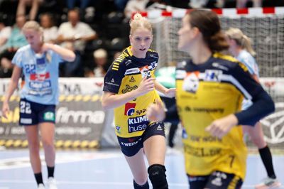 Julie Scaglione har bare spillet fire A-landskampe for Danmark, men hun håber på, at hun bliver en del af den danske VM-trup.