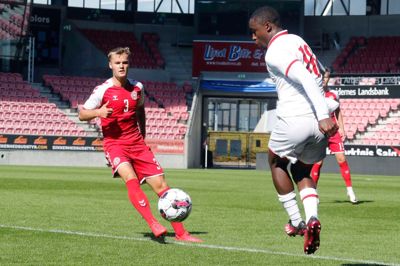 Mads Nybo og resten af det danske landshold måtte søndag eftermiddag indkassere et 1-2-nederlag mod Norge på MCH Arena. Billedet her er fra torsdagens 1-0-sejr over Polen. Foto: Chresten Bergh