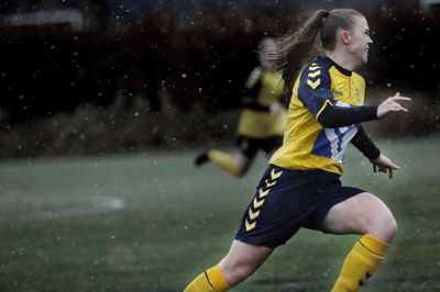 Vilja Pedersen og Vildbjerg solgte sig dyrt mod nummer tre fra Gjensidige Kvindeligaen, Kolding IF, men de gulklædte kvinder er ude af pokalturneringen for denne gang. Foto: Henrik Ole Jensen (Arkiv)