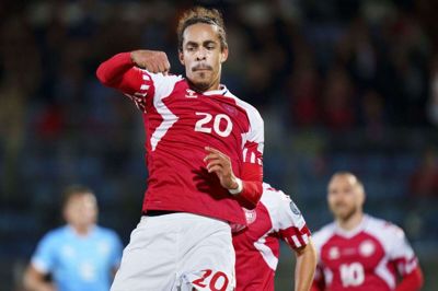 Yussuf Poulsen har forlænget aftalen med Leipzig.