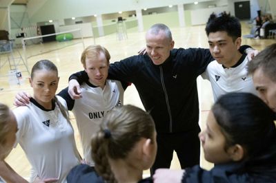 Sune Gavnholt (i.m.) stopper til sommer som cheftræner for Ikast FS Badminton og cheftræner for badmintonlinjen på Sportstar College Ikast-Brande.