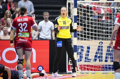 Målvogter Althea Reinhardt var danskernes bedste i torsdagens VM-kamp mod Japan - en match, der endte med et overraskende dansk nederlag.