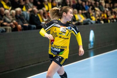 Højrefløjen Line Mai Hougaard scorede fire mål på fire forsøg, da Ikast Håndbold tirsdag aften vandt den forventede pligtsejr ude over oprykkerne Bjerringbro.