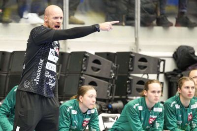 Viborg-træner Ole Bitsch kan se frem til et svært slutspil efter sejren over Sønderjyske. (Arkivfoto).