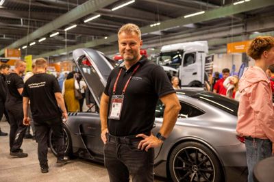 HR-chef Jesper Brahm er positiv omkring hvor mange unge mennesker, som slår forbi Ejner Hessel-standen under EuroSkills.