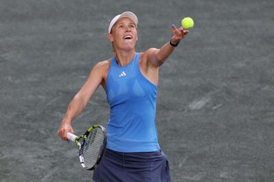 Caroline Wozniacki er stadig for syg til at spille tennis. (Arkivfoto).