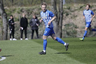 Casper Larsen blev matchvinder, da han seks minutter før tid scorede til 3-2. Foto: Henrik Ole Jensen (Arkiv)